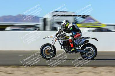 media/Jan-09-2022-SoCal Trackdays (Sun) [[2b1fec8404]]/Front Straight Speed Shots (1pm)/